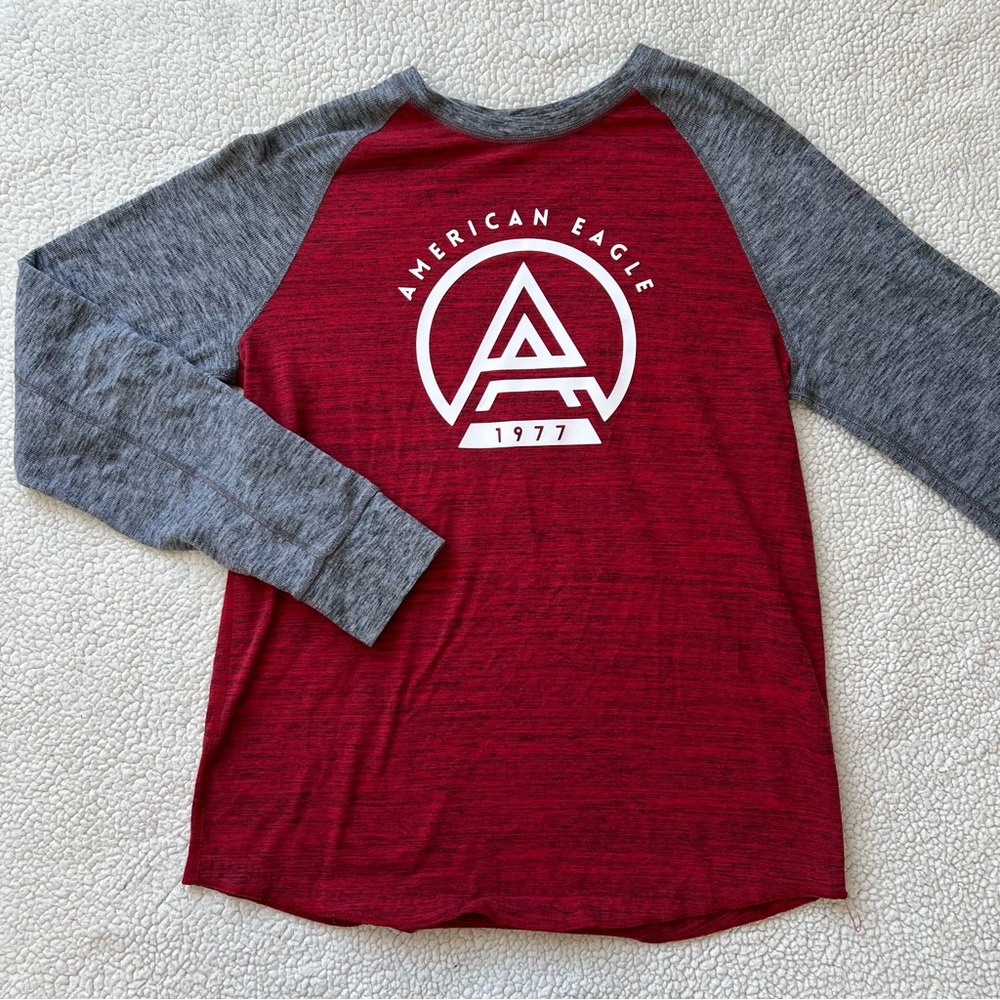 American Eagle Graphic Long Sleeve Tee